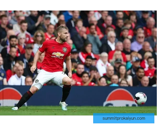 英超克里斯·理查兹近期表现稳健，防守端发挥稳定